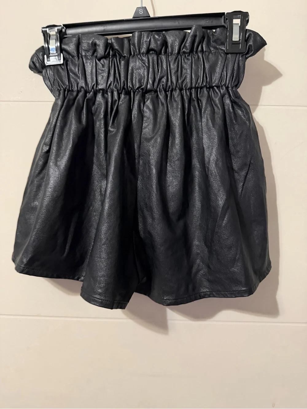 Skylar + Madison stylish black